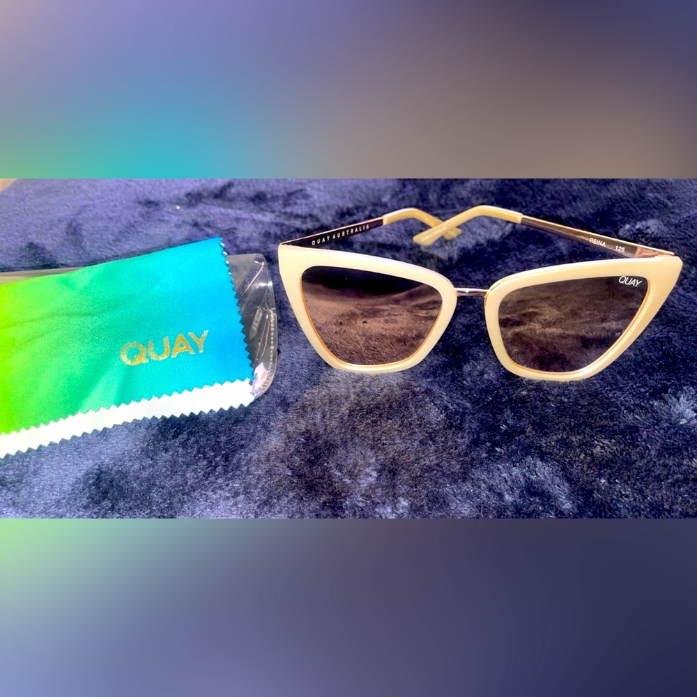 Quay x JLO REINA extremely RARE Sunglasses